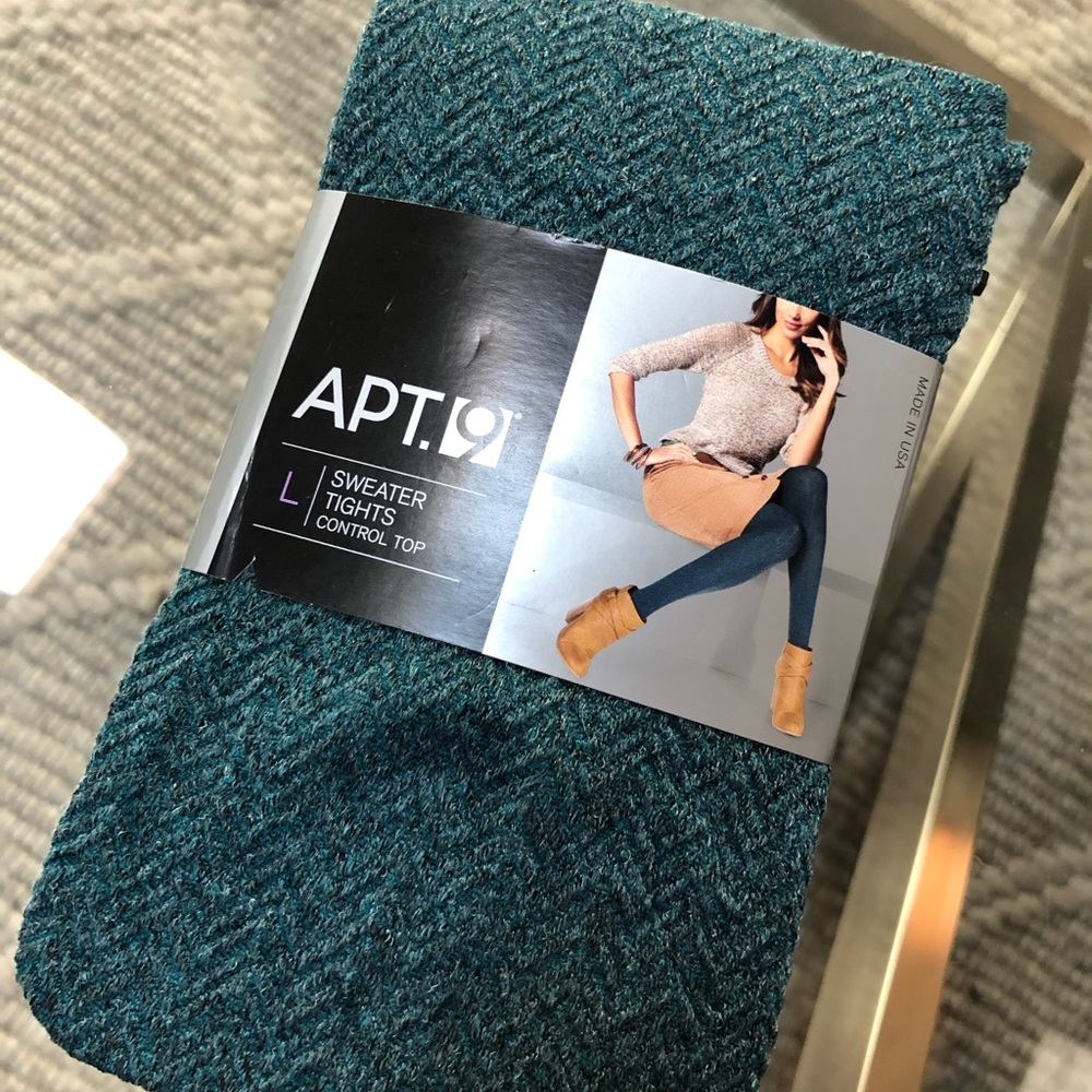 Sweater tights